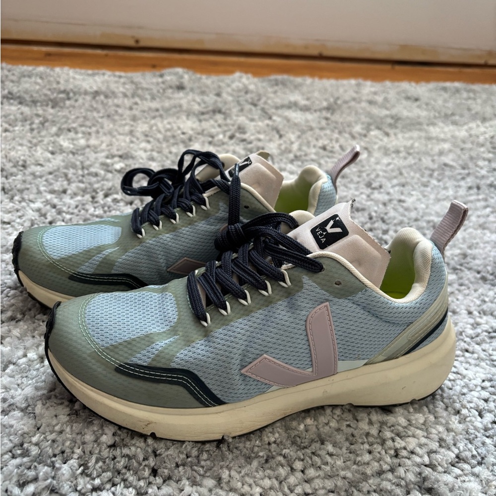 Veja Alveomesh Sneaker Baby Blue & Lavender